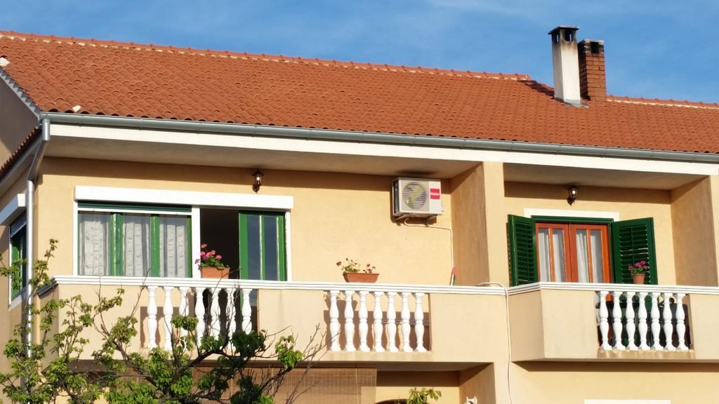 Apartments Dano Sukošan Eksteriør bilde
