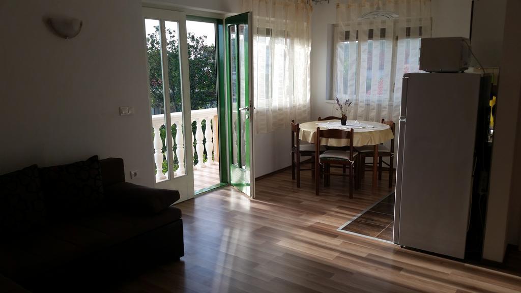 Apartments Dano Sukošan Rom bilde