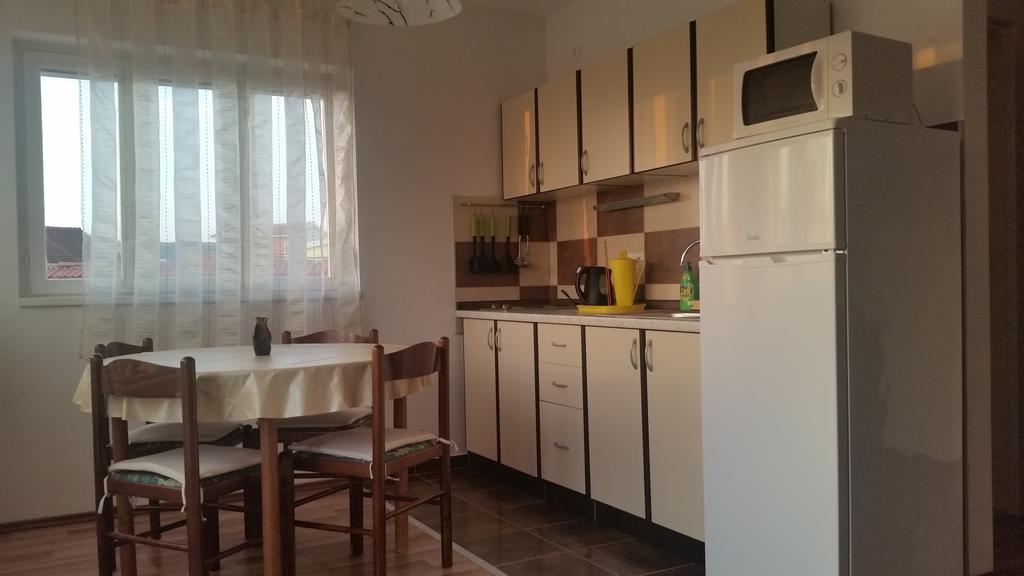 Apartments Dano Sukošan Rom bilde